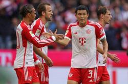 开云下载-拜仁为继续欧冠征程，寻觅新外援的简单介绍