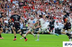 开云APP-图卢兹前锋表现不佳，遭到球迷质疑