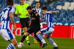 开云体育官方网站-巴塞罗纳胜皇家社会，梅西再献绝杀，西甲联赛领跑