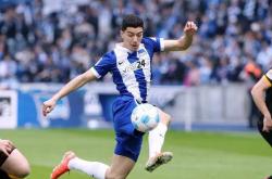 开云体育在线-包含柏林赫塔客场告负，保级形势雪上加霜与云达不莱梅捉对厮杀的词条