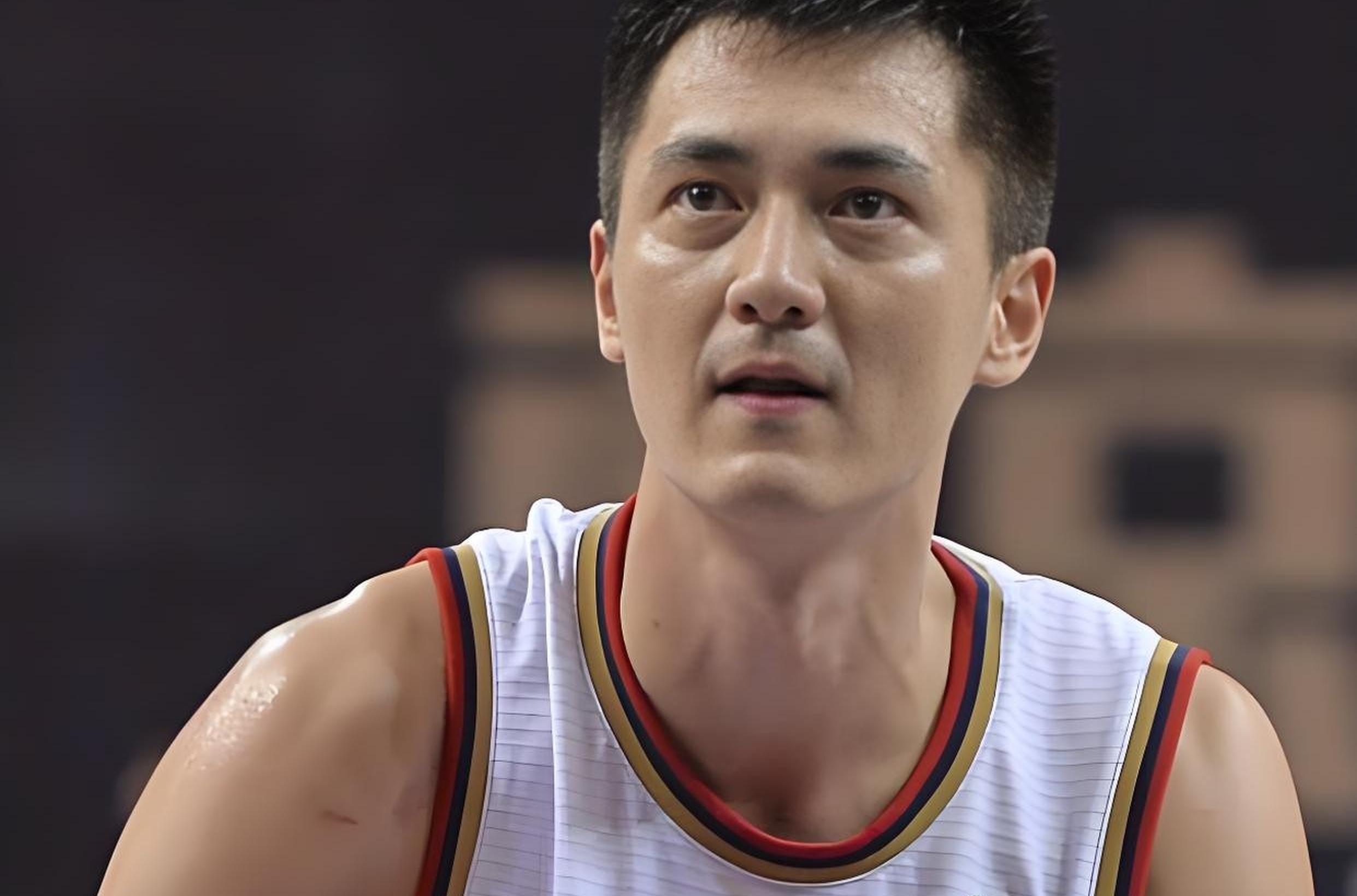 包含新援上位主力，球队主教练眼光出色的词条