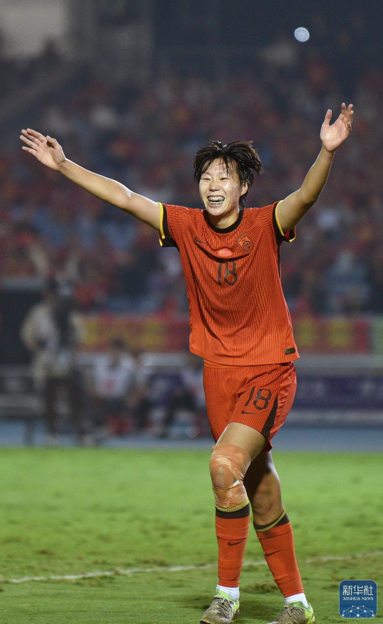 中国女足绝佳表现再度斩获足球世界杯冠军 中国女足绝佳表现再度斩获足球世界杯冠军