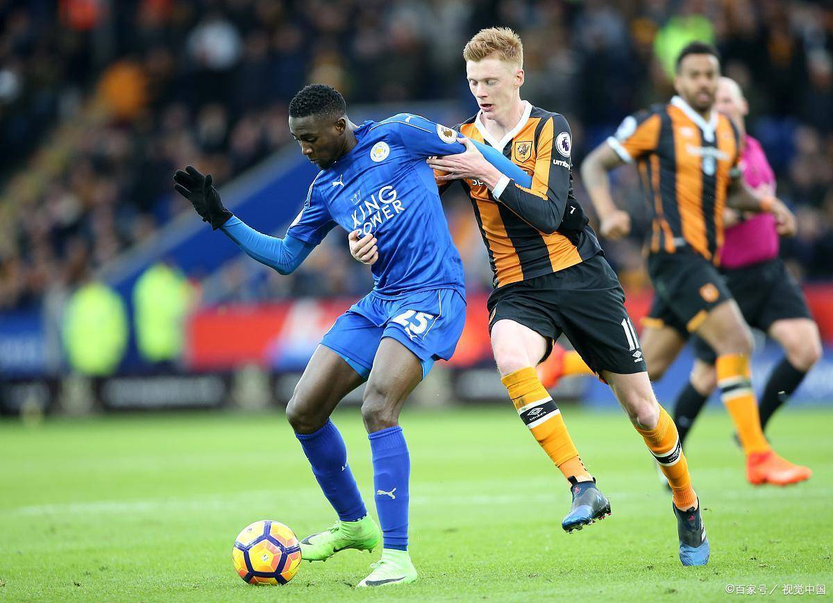 纽伦堡队员精神抖擞,战平对手 纽伦堡队员精神抖擞,战平对手