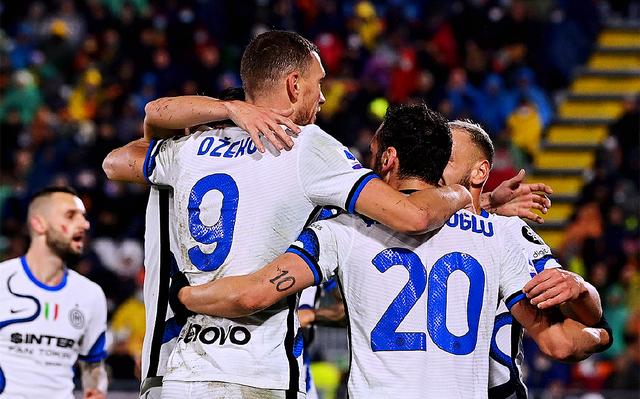 法国锋线火力全开，对阵乌克兰斩获胜利