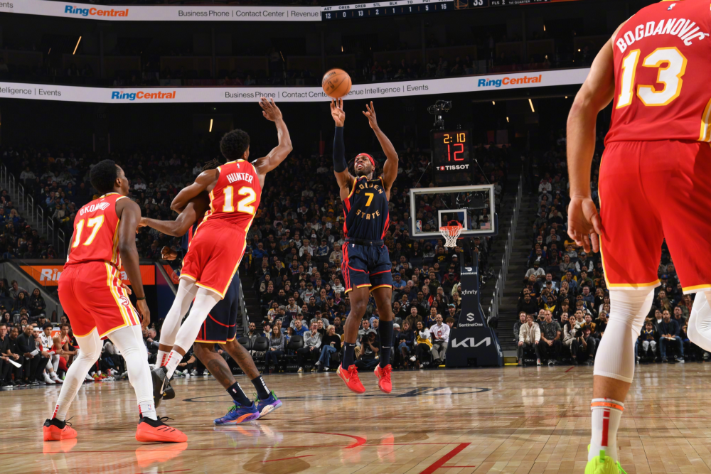 76人击败老鹰结束连败