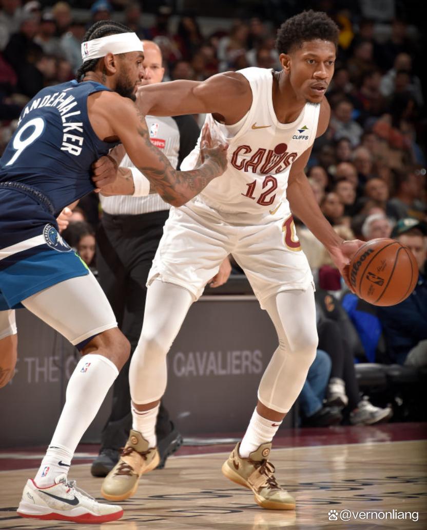 骑士赢下森林狼赢下比赛 骑士赢下森林狼赢下比赛