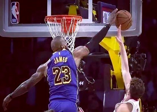 火箭主场惜败湖人,遭遇破门之战 火箭主场惜败湖人,遭遇破门之战