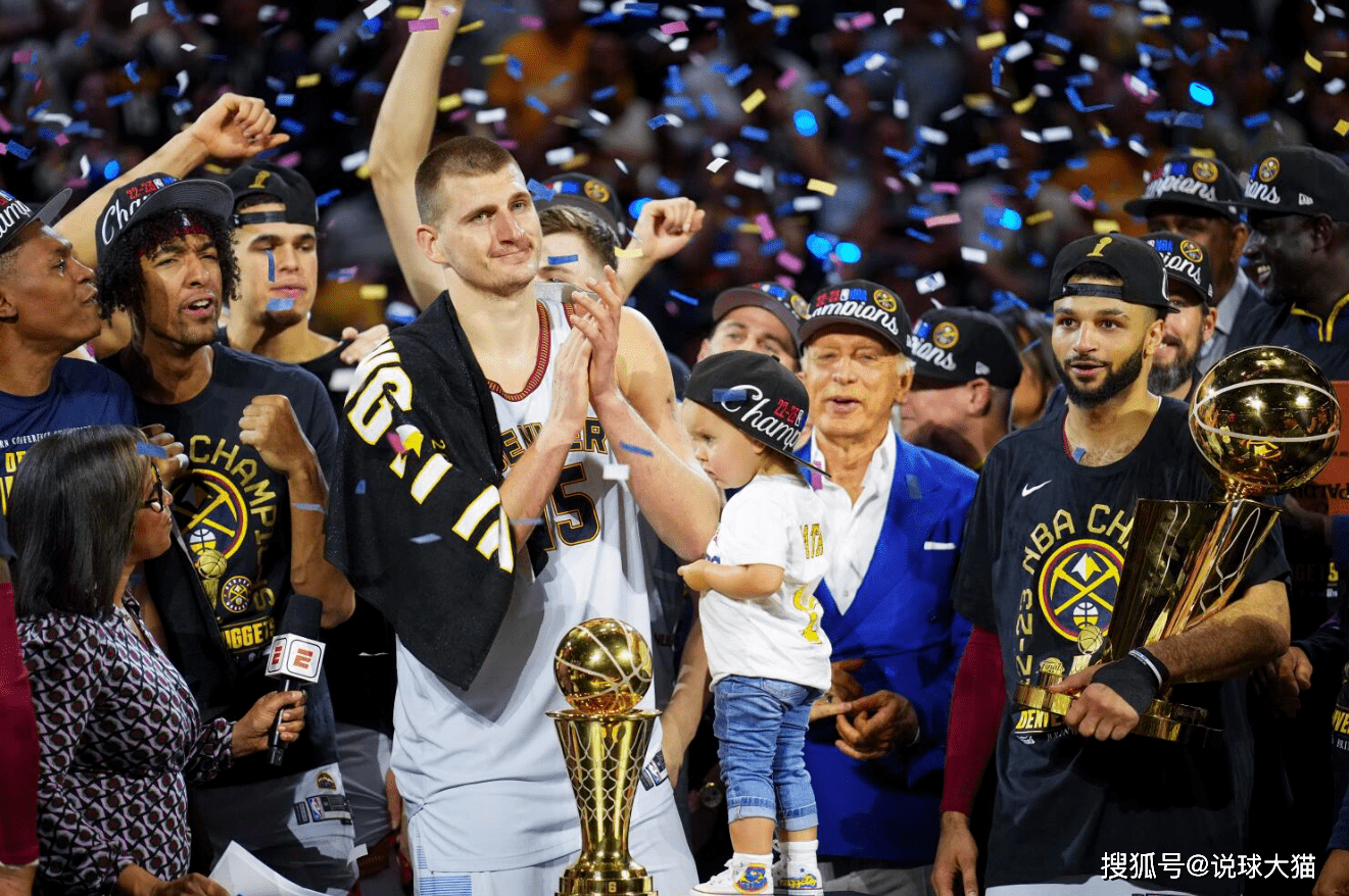 鹈鹕队与主教练续约五年 鹈鹕队与主教练续约五年