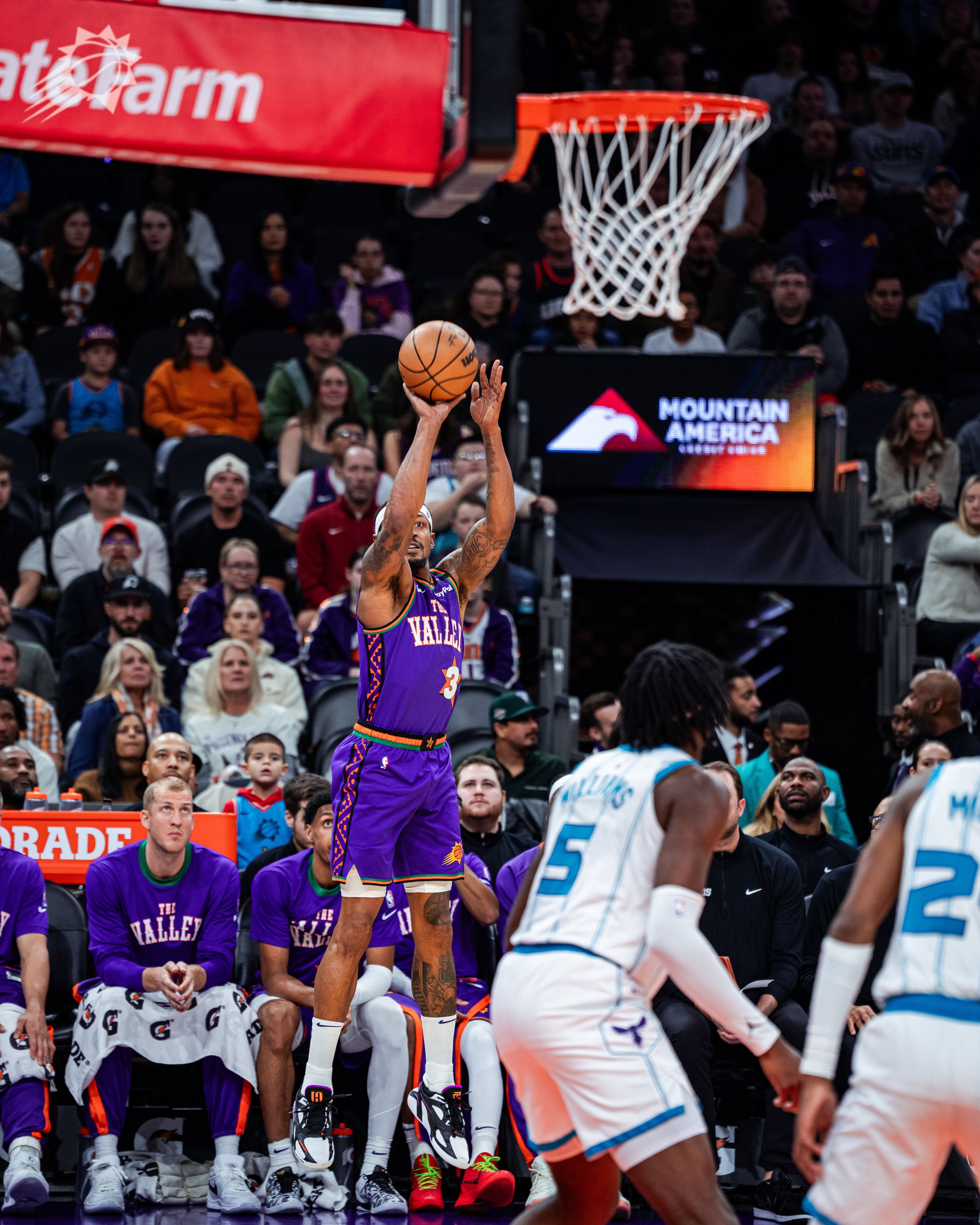 步行者逆袭血洗黄蜂，取得胜利