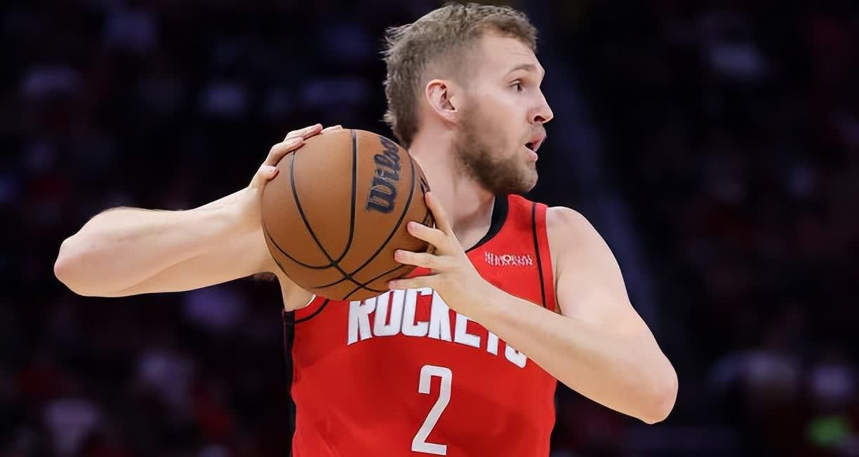 火箭战胜灰熊，士气高昂