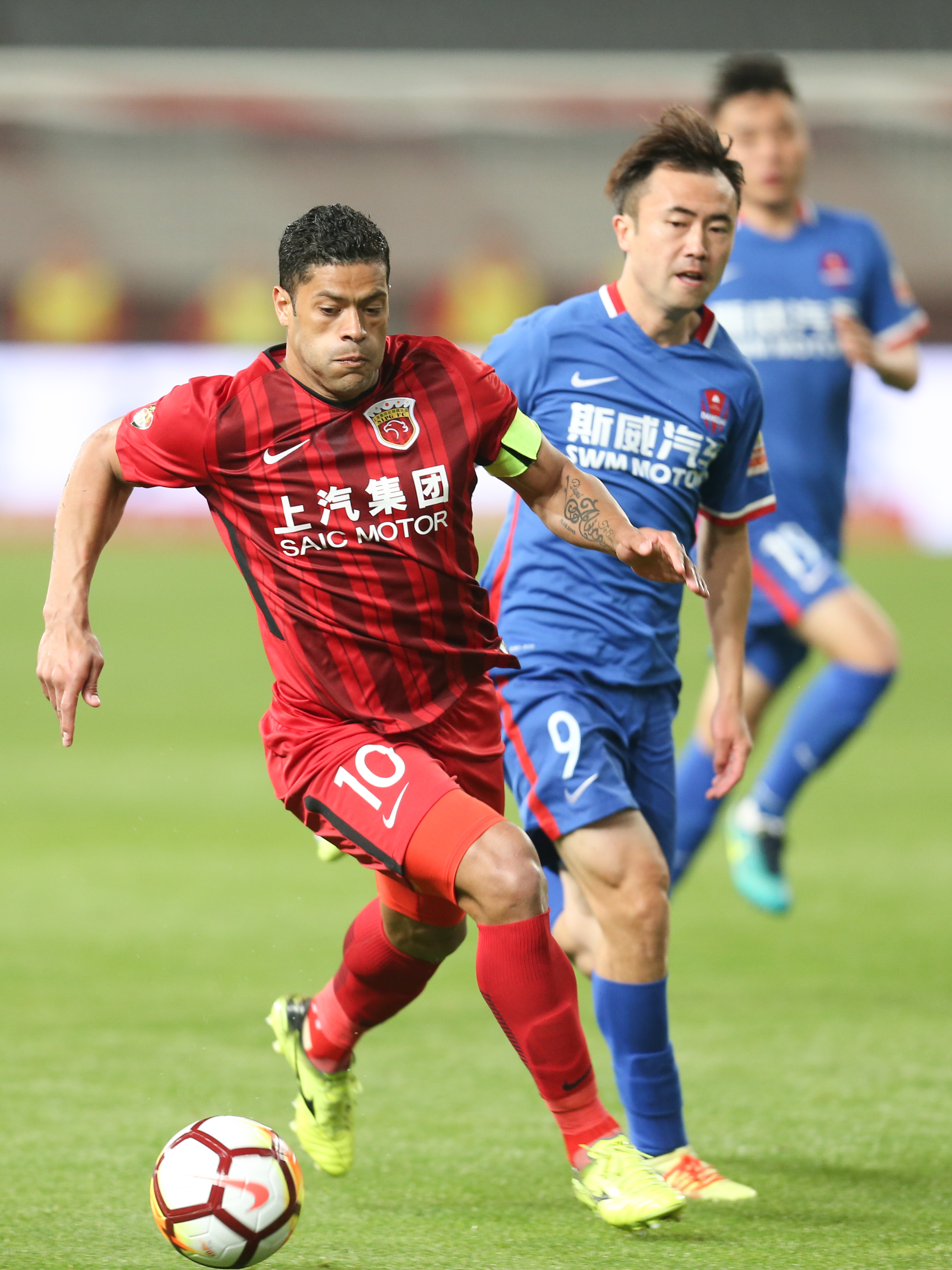 上海上港1-2惨遭鹿岛鹿角绝杀强劲上海上港被可惜的1-2击败